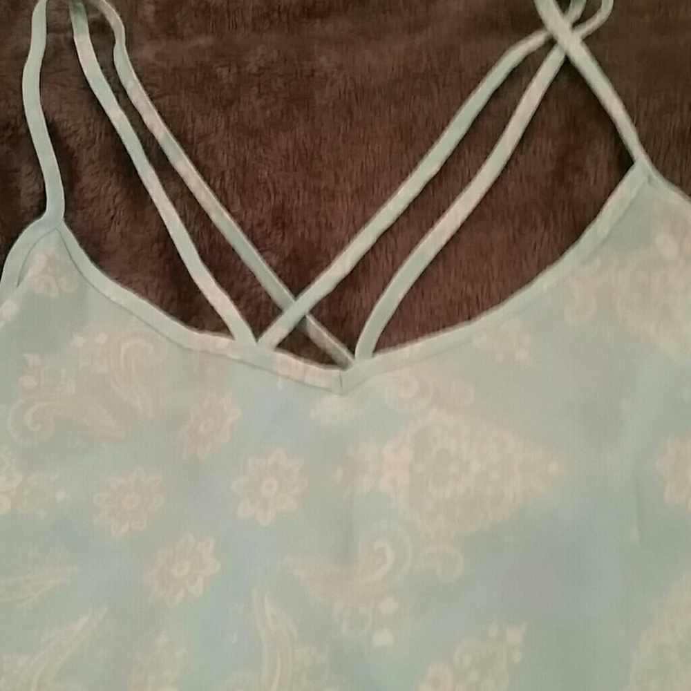 Flowy tank! - Picture 4 of 4